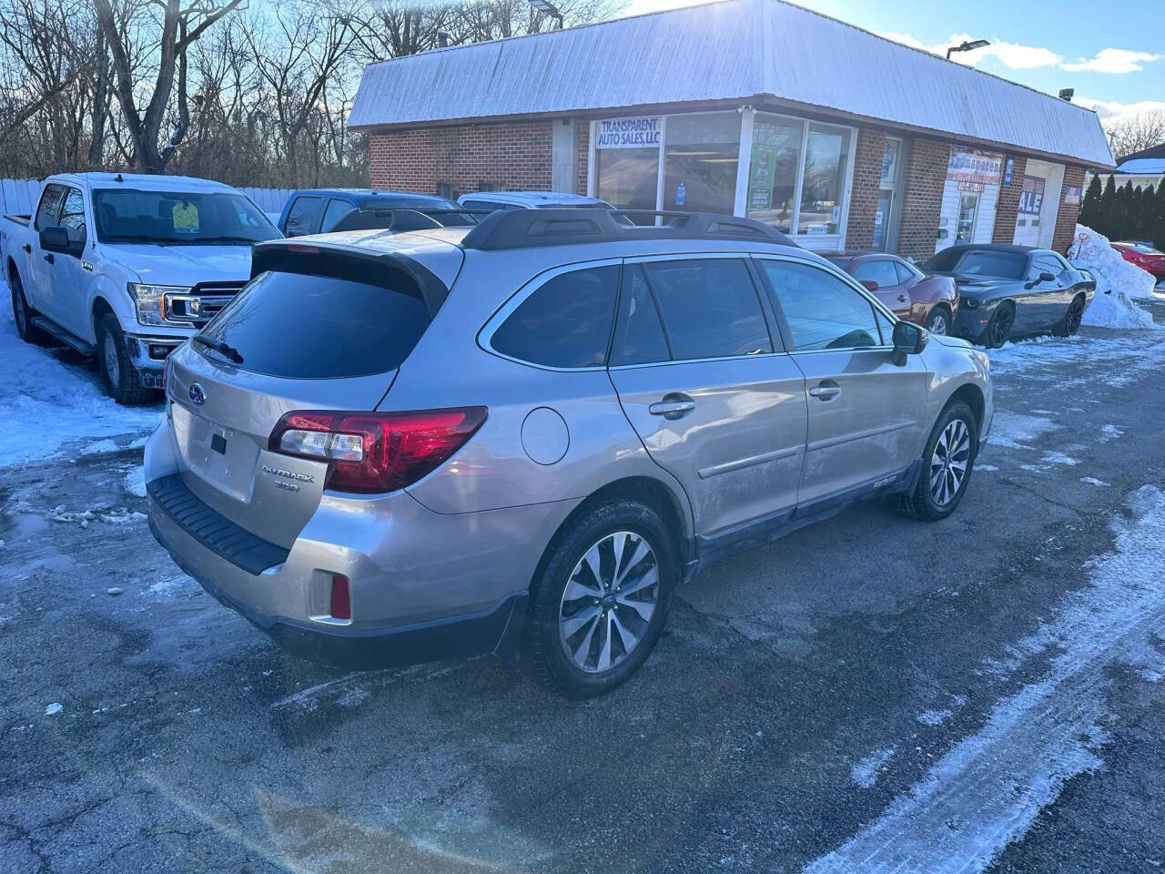 Used 2017 Subaru Outback 3.6R Limited image 6