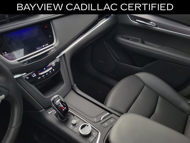 Certified 2025 Cadillac XT6 Luxury FWD image 27