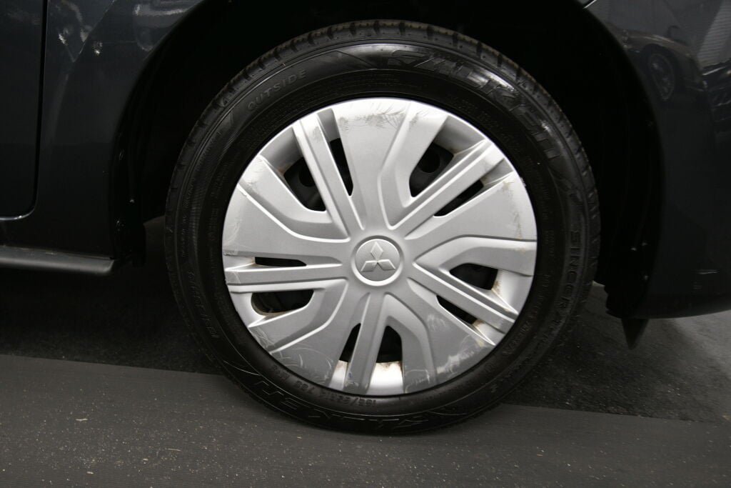 Used 2024 Mitsubishi Mirage G4 ES FWD image 28