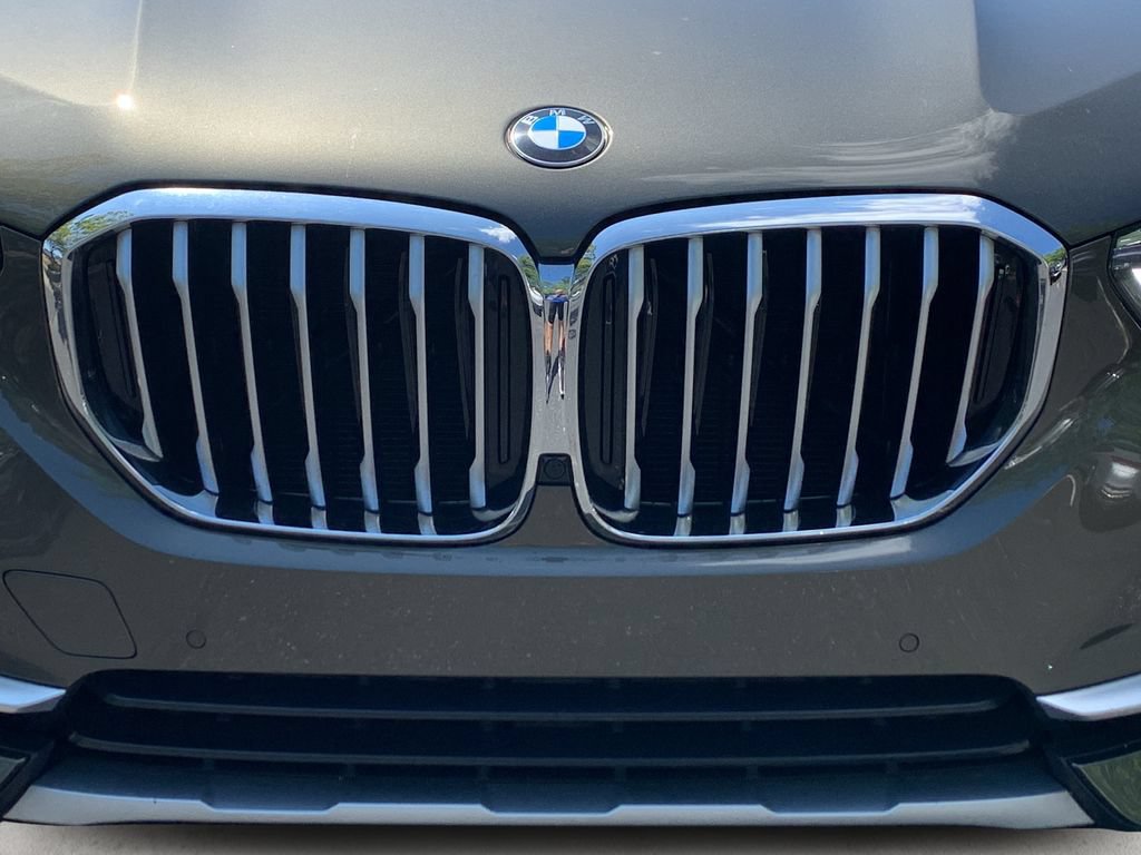 Used 2022 BMW X5 xDrive40i w/ Premium Package AWD/4WD image 43