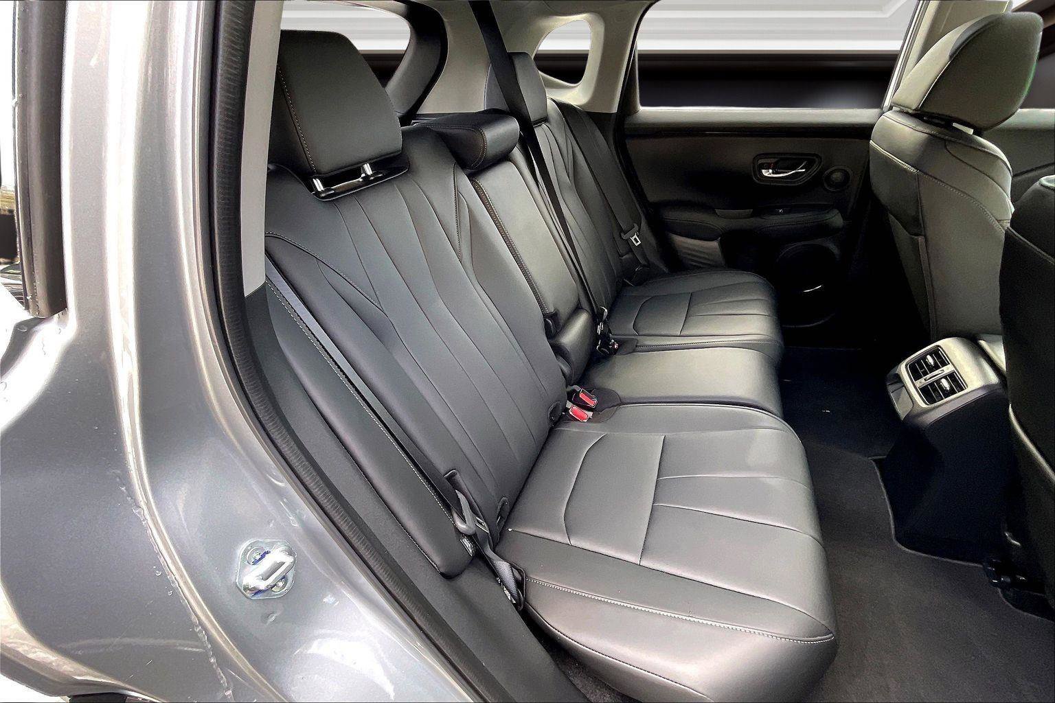 Certified 2025 Acura ADX FWD image 29