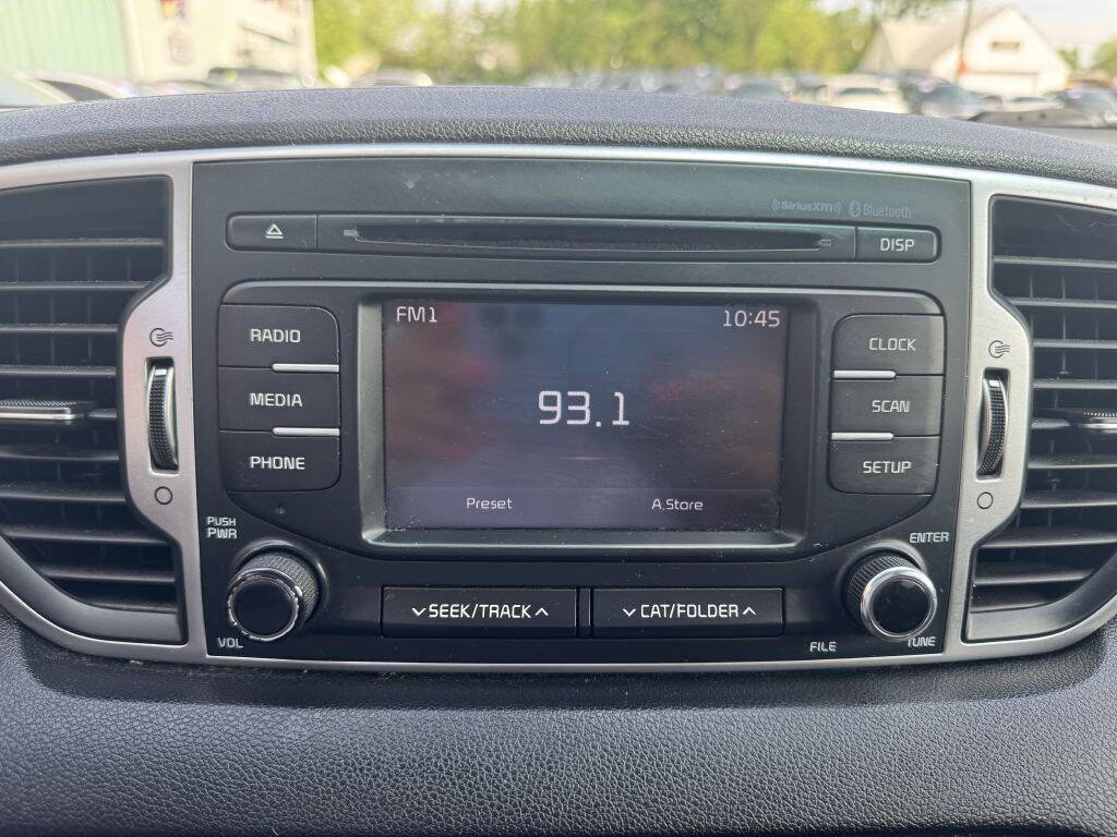 Used 2018 Kia Sportage LX image 17