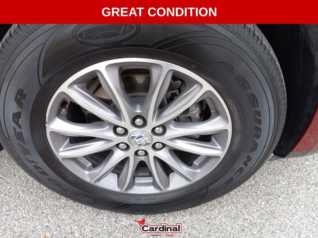 Used 2024 Buick Enclave Premium image 2