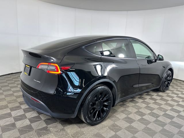 Used 2021 Tesla Model Y Long Range image 3