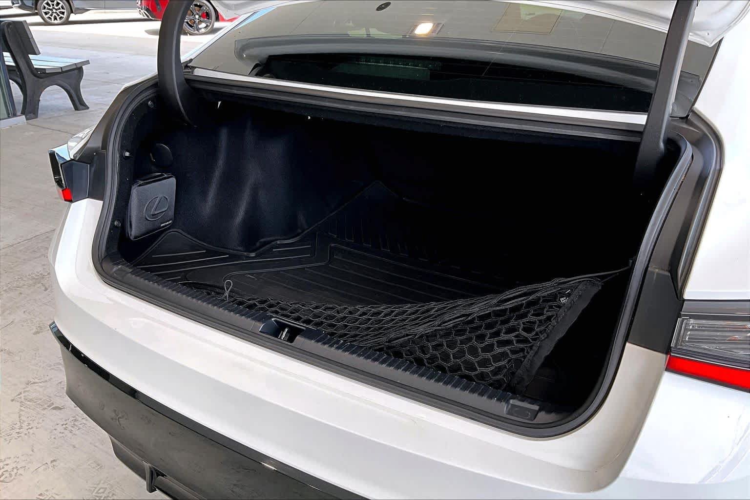 Used 2024 Lexus IS 350 F Sport RWD image 34