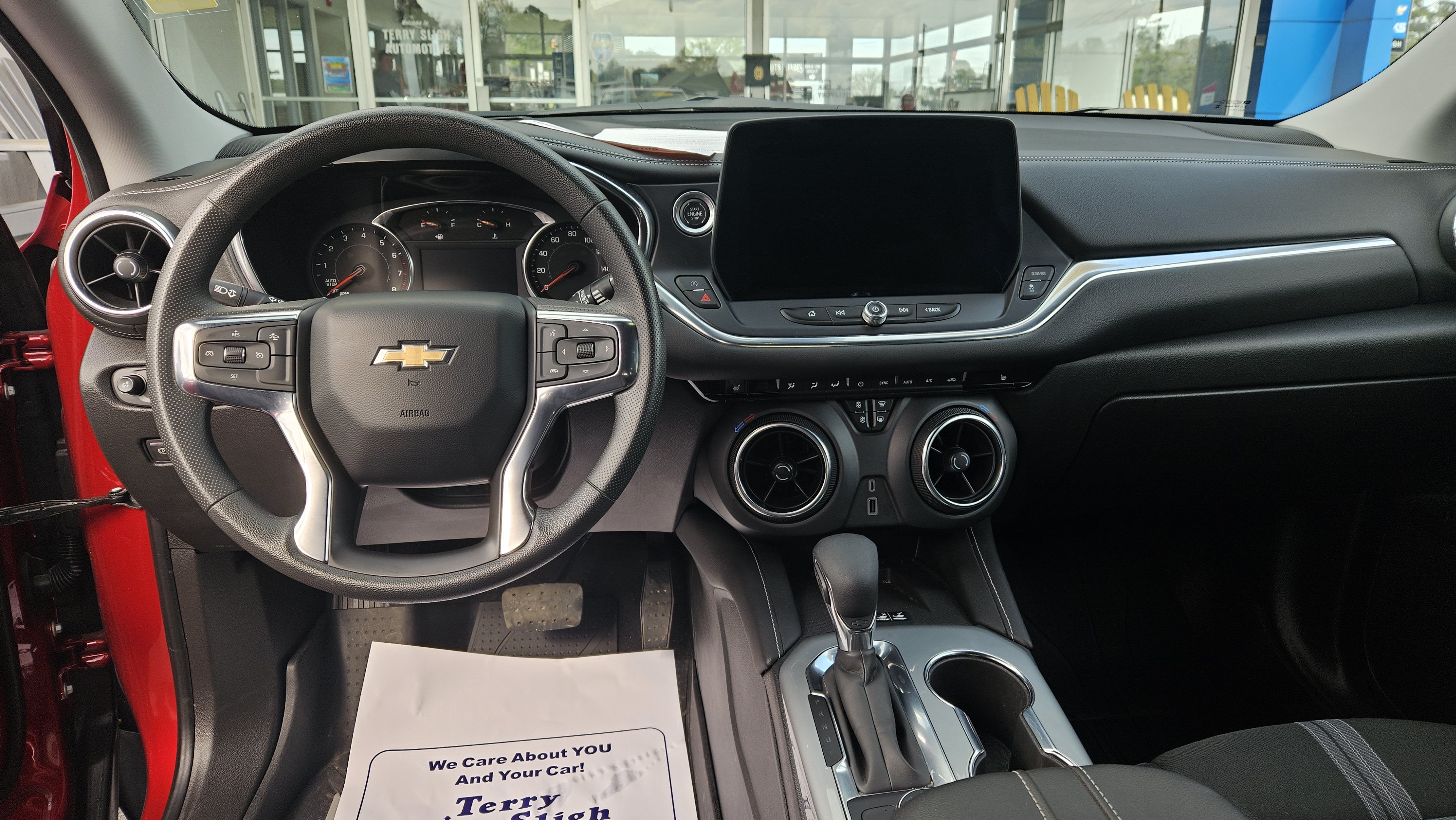 Used 2023 Chevrolet Blazer LT w/ Convenience Package FWD image 11