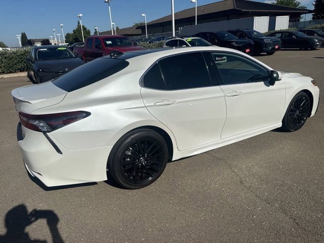 Used 2021 Toyota Camry XSE FWD image 7