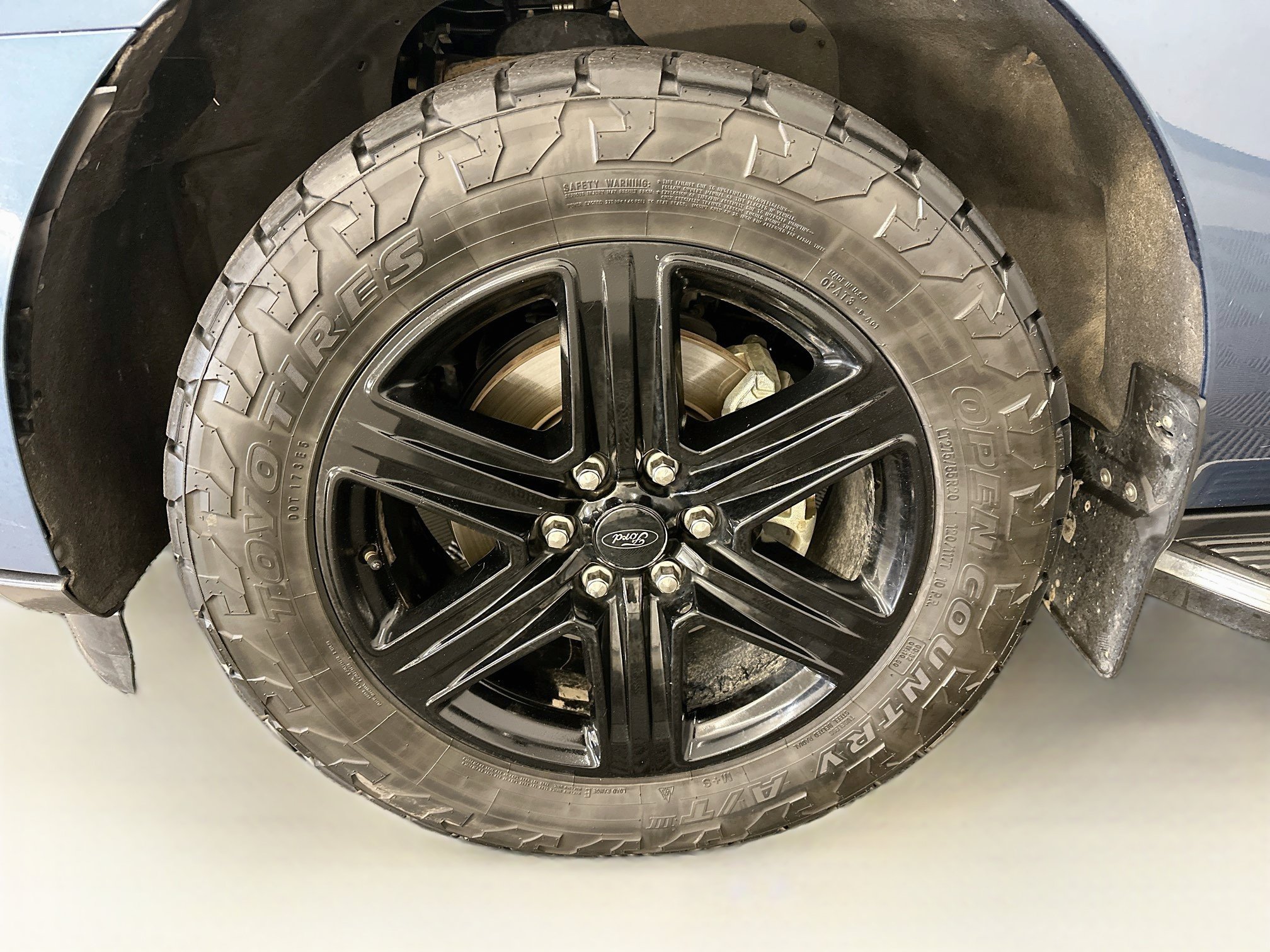 Used 2020 Ford Expedition XLT w/ Equipment Group 202A AWD/4WD image 38