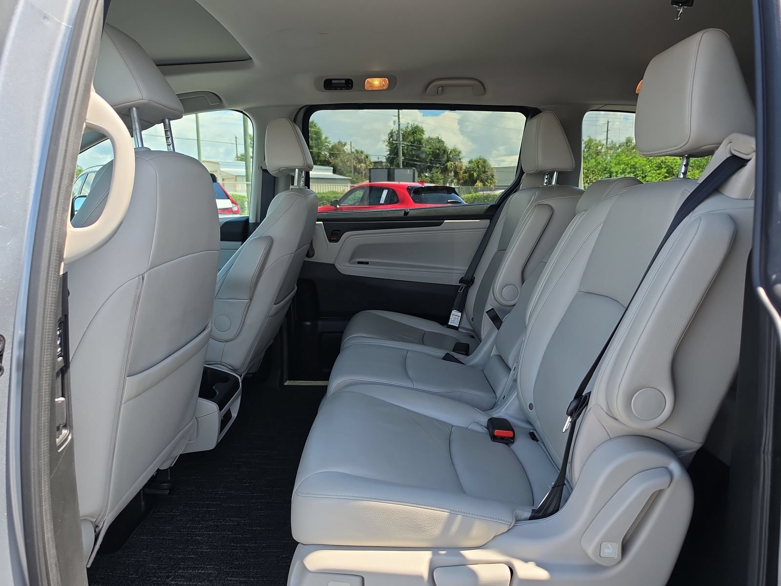 Used 2025 Honda Odyssey EX-L image 13