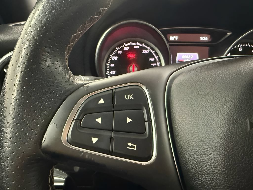 Used 2018 Mercedes-Benz GLA 250 4MATIC image 18