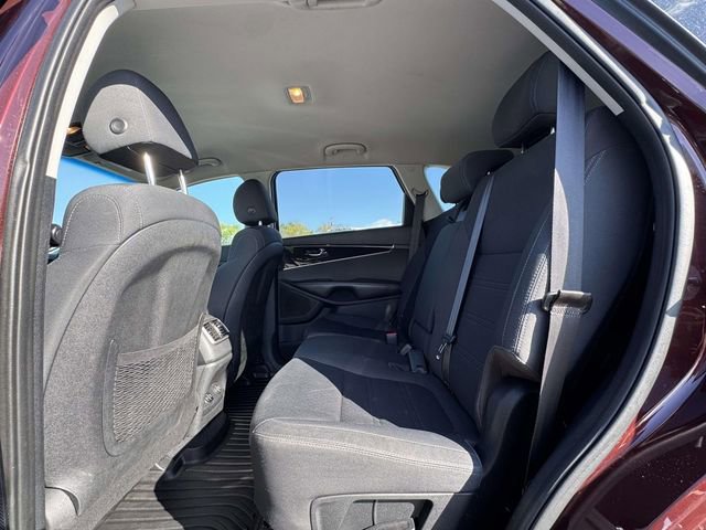 Used 2020 Kia Sorento LX w/ LX I4 Convenience Package AWD/4WD image 12