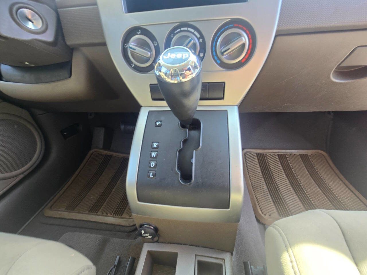Used 2007 Jeep Compass Sport FWD image 56