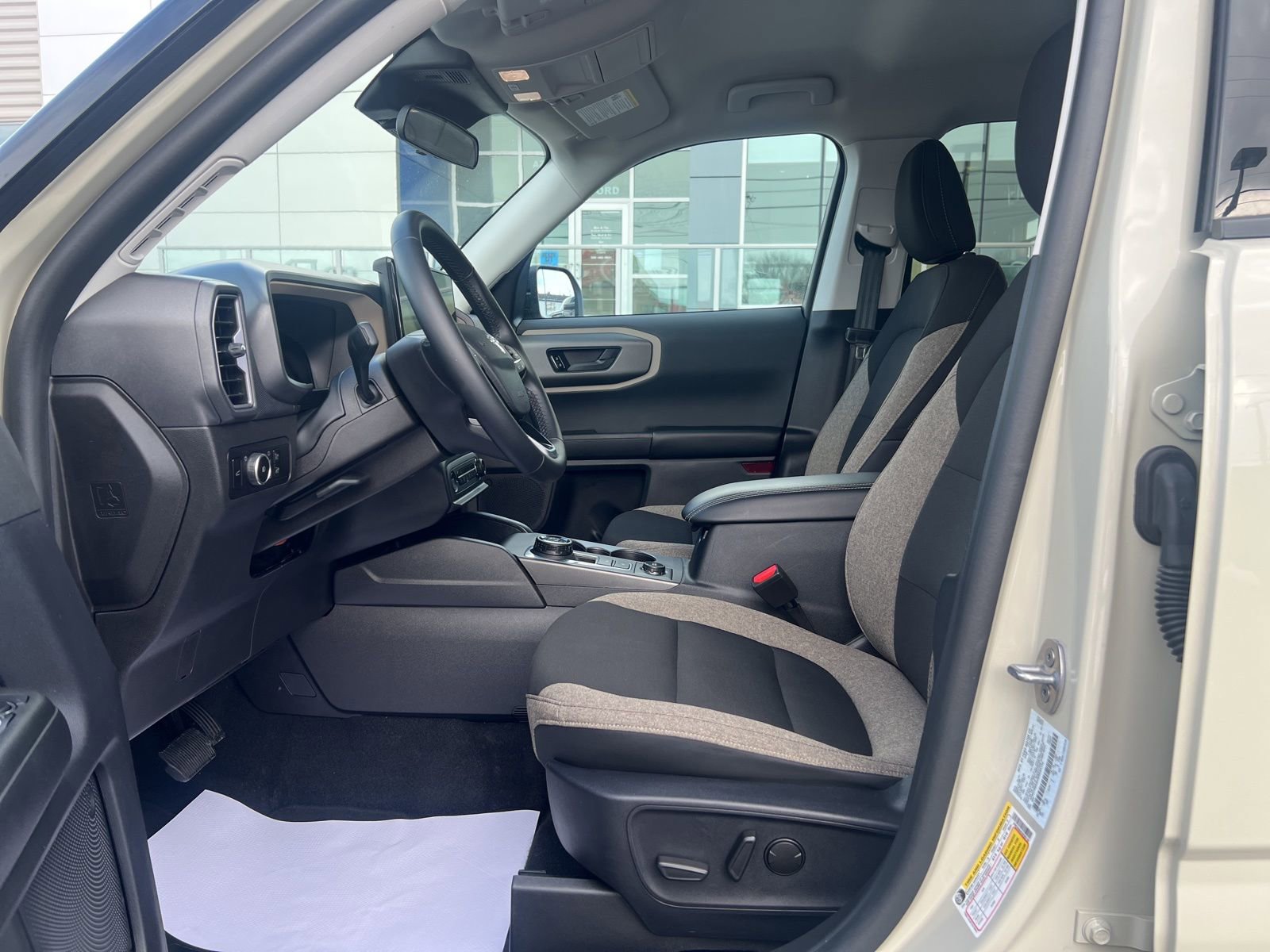 Used 2025 Ford Bronco Sport Big Bend w/ Convenience Package image 11