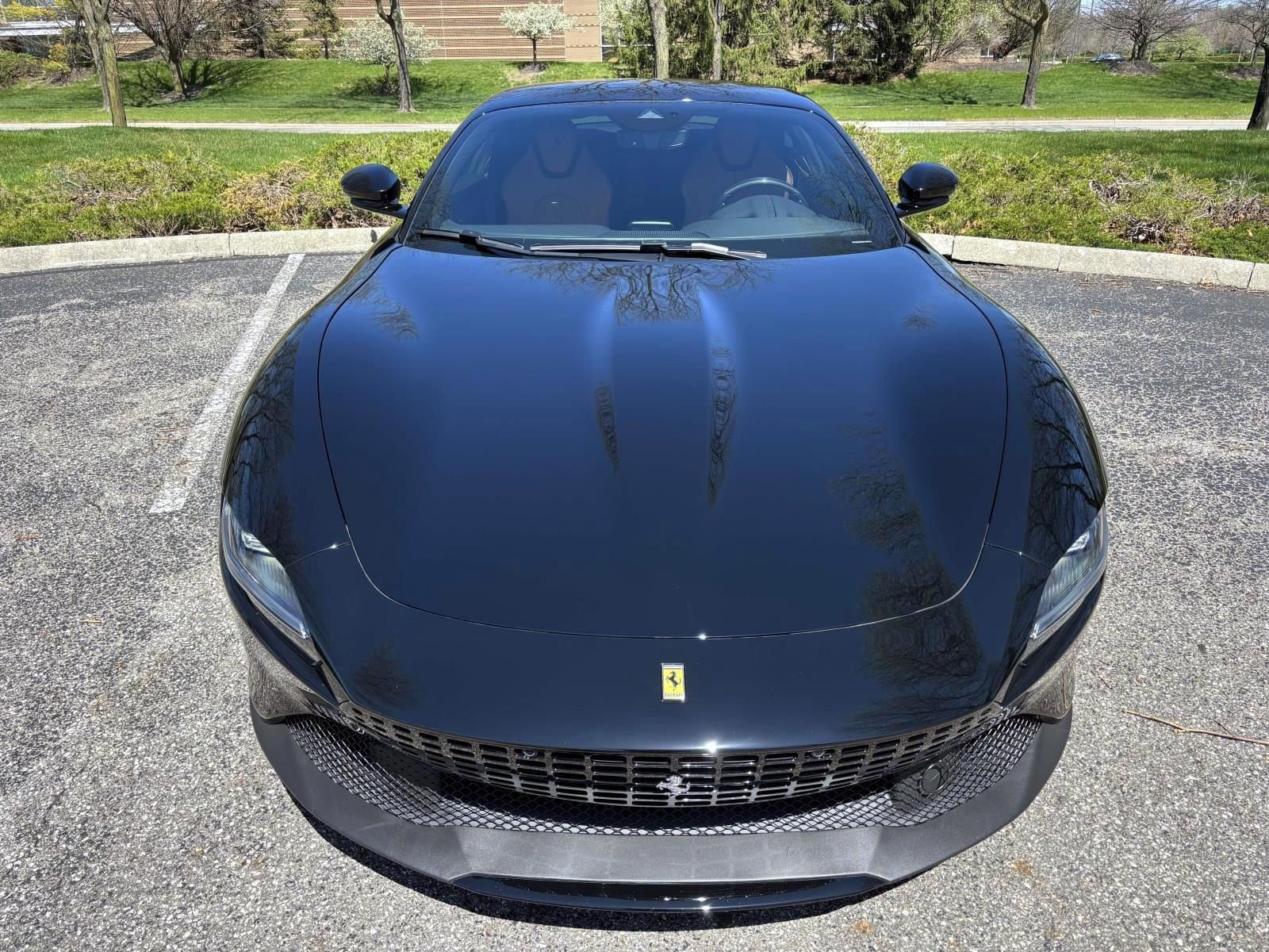 Used 2022 Ferrari Roma image 2
