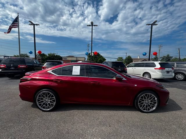 Used 2019 Lexus ES 350 F Sport w/ Accessory Package 2 FWD image 4