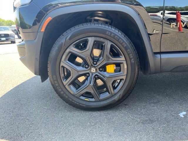 Used 2025 Rivian R1T Premium AWD/4WD image 36