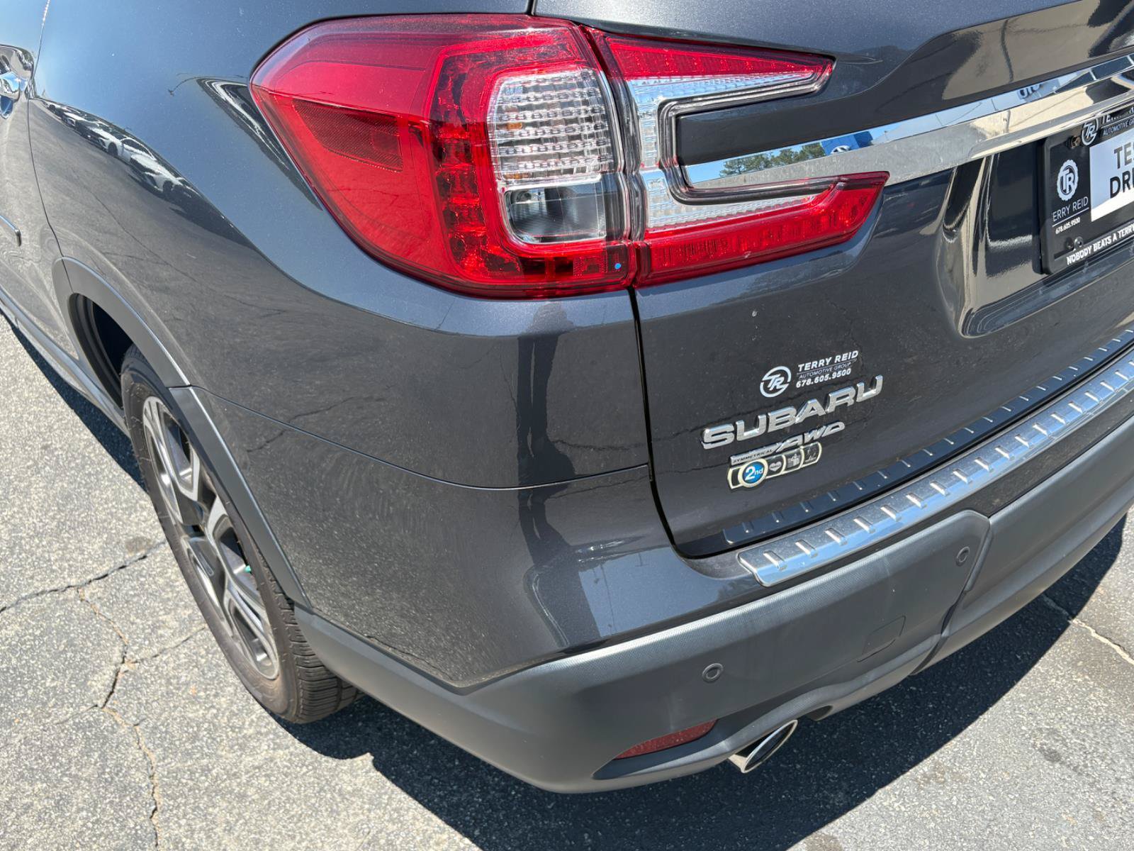 Used 2023 Subaru Ascent Touring AWD/4WD image 15