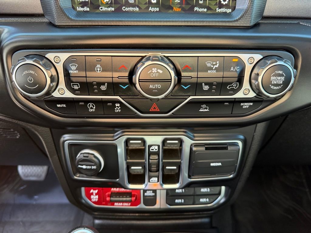 Used 2023 Jeep Gladiator Mojave w/ LED Lighting Group AWD/4WD image 23