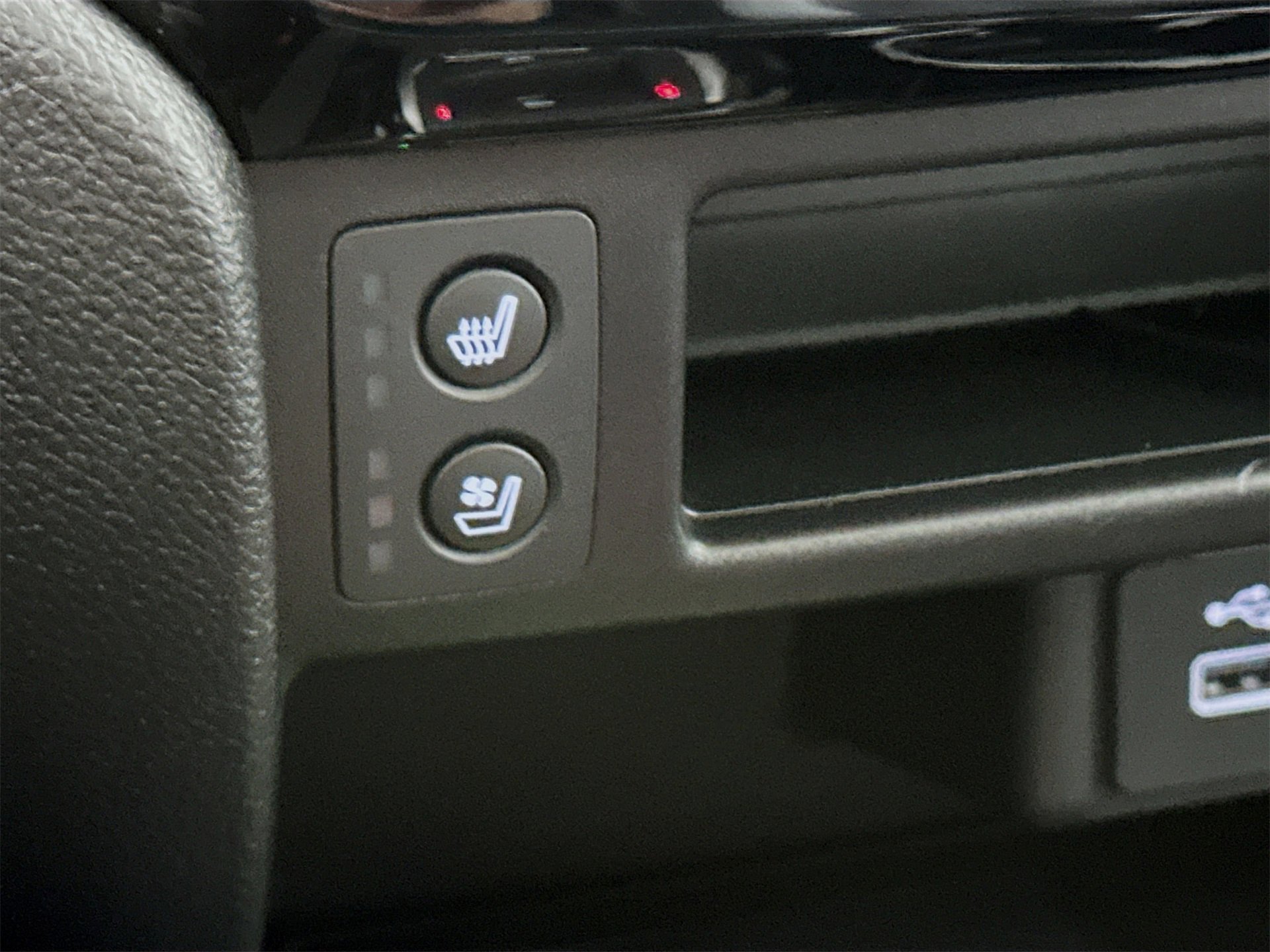 Used 2024 Honda Passport Black Edition image 22