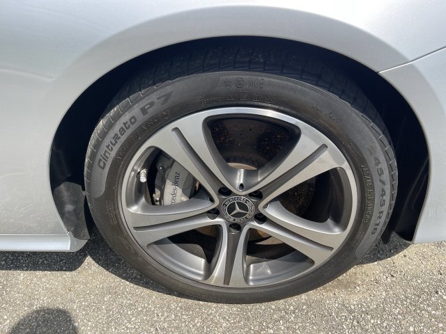 Used 2019 Mercedes-Benz E 450 4MATIC Cabriolet image 4