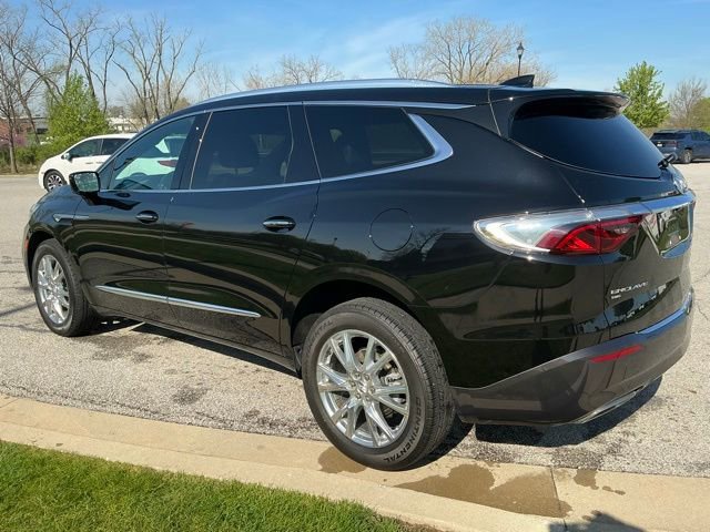 Used 2023 Buick Enclave Premium w/ Experience Buick Package AWD/4WD image 4