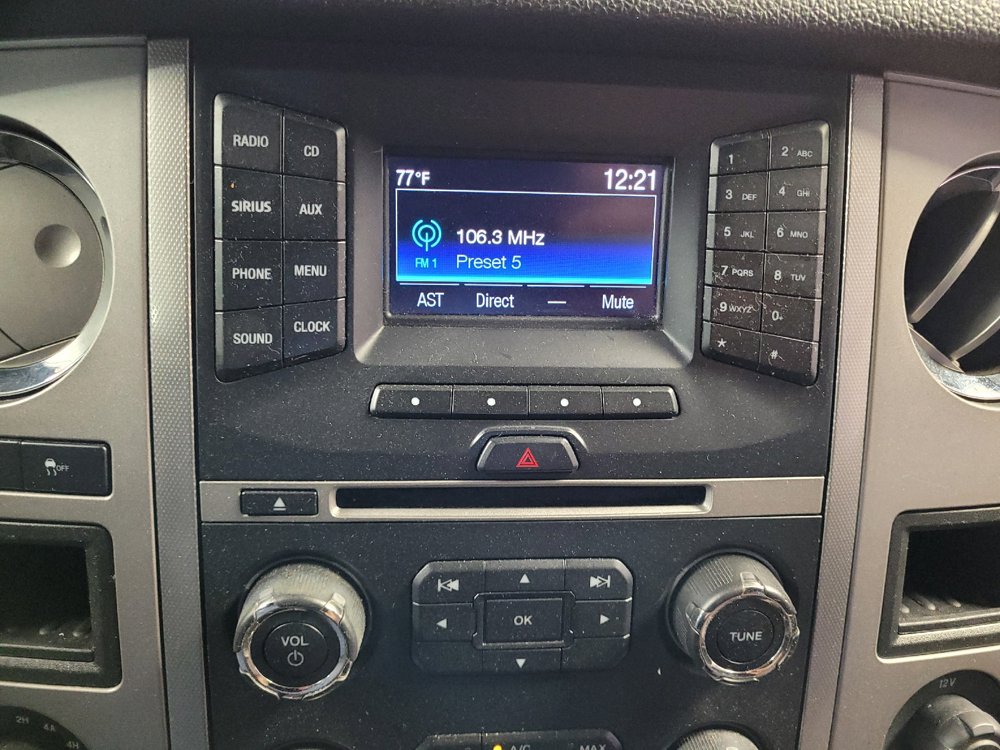 Used 2017 Ford Expedition XLT AWD/4WD image 25