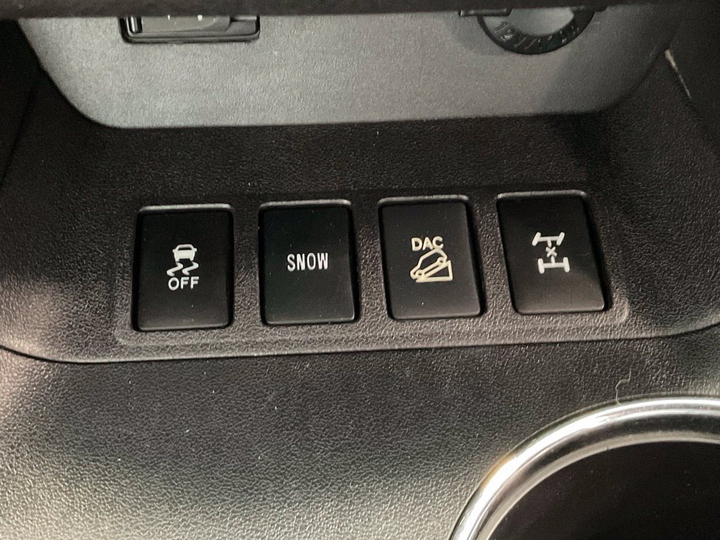 Used 2016 Toyota Highlander Limited w/ Driver Technology Package AWD/4WD image 18