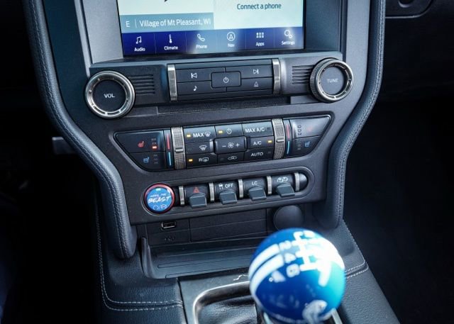 Used 2020 Ford Mustang Shelby GT350 w/ Technology Package image 26