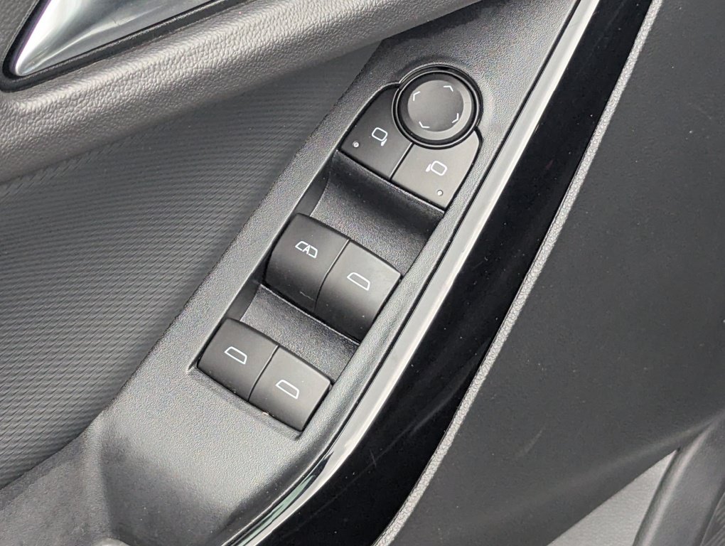 Certified 2026 Chevrolet Equinox LT AWD/4WD image 18