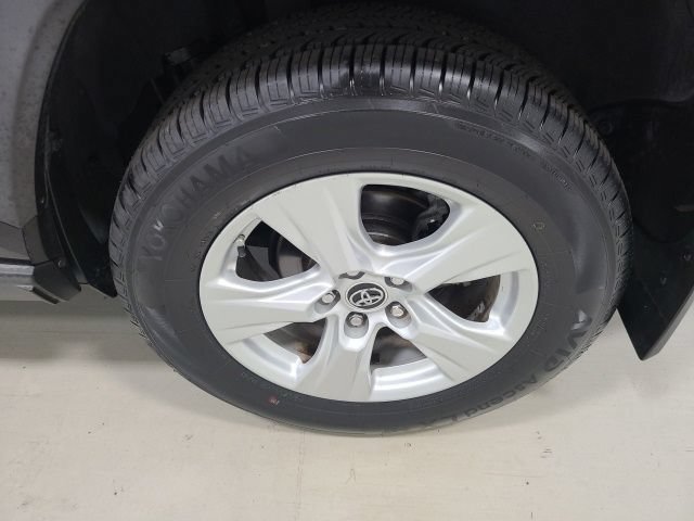 Used 2019 Toyota RAV4 XLE w/ Convenience Package AWD/4WD image 41