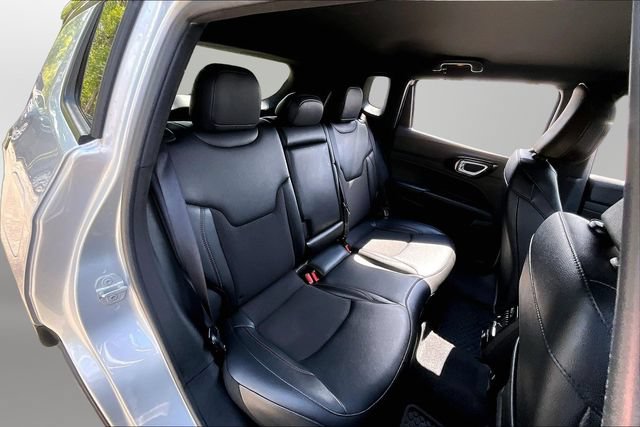 Used 2025 Jeep Compass Trailhawk AWD/4WD image 27