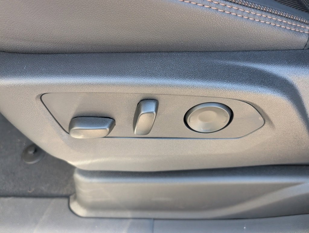 New 2026 Chevrolet Suburban High Country image 10