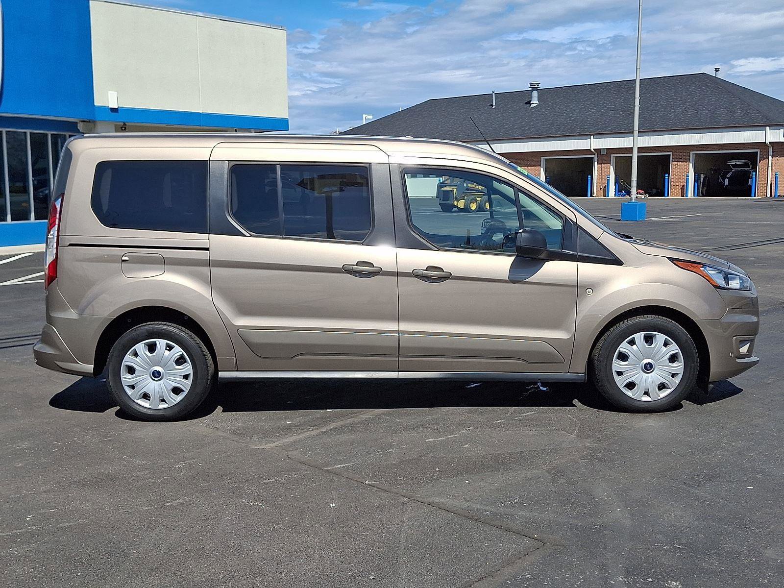 Used 2019 Ford Transit Connect XLT image 7