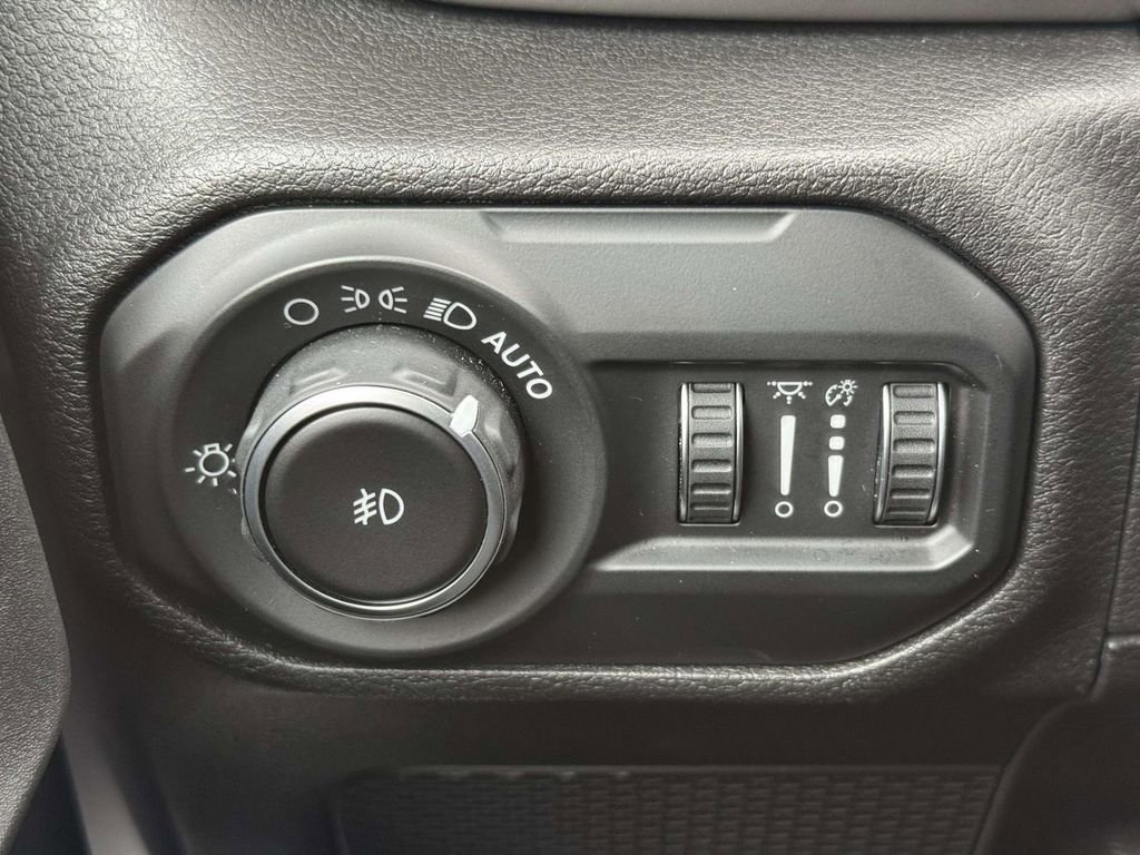 Used 2020 Jeep Wrangler Unlimited Sport image 23