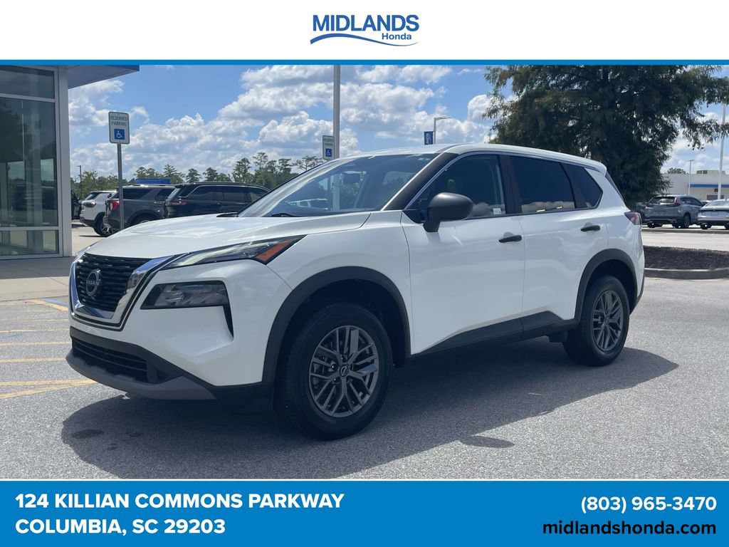 Used 2023 Nissan Rogue S AWD/4WD image 3