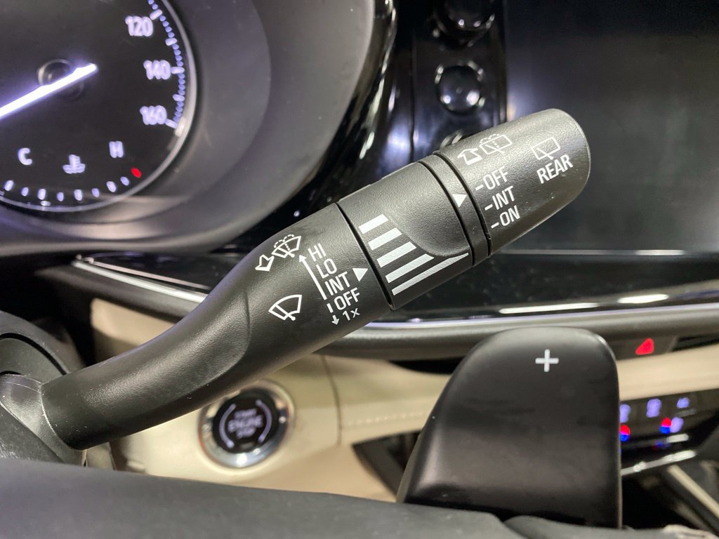 Used 2023 Buick Envision Avenir AWD/4WD image 40