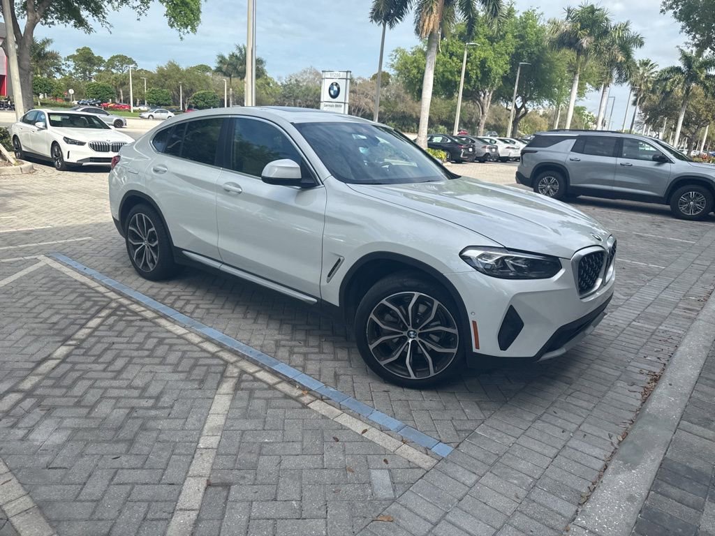 Certified 2023 BMW X4 xDrive30i w/ Premium Package image 13