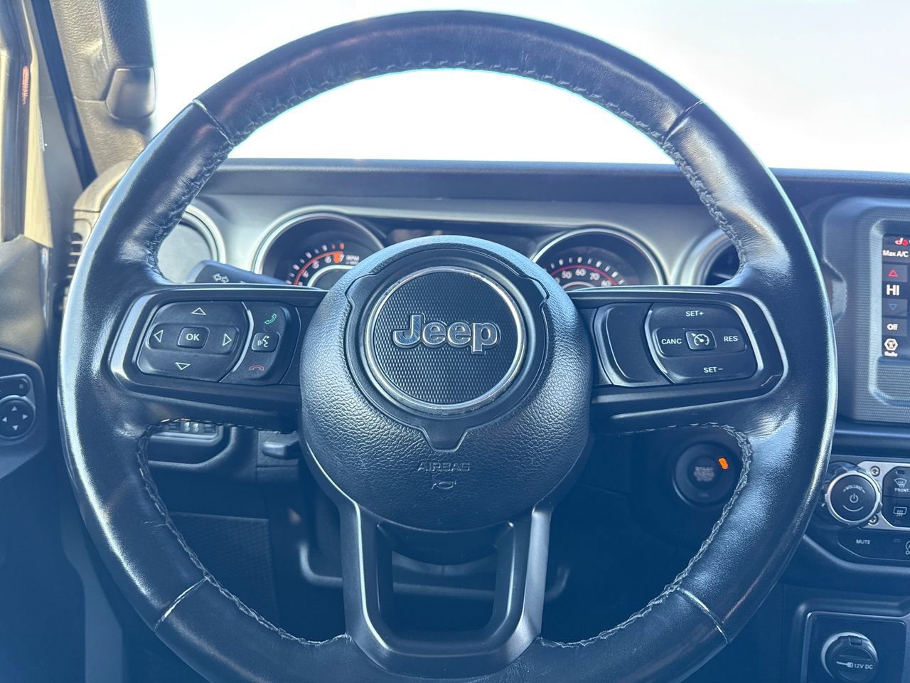 Used 2021 Jeep Wrangler Unlimited Sport w/ Technology Group image 19