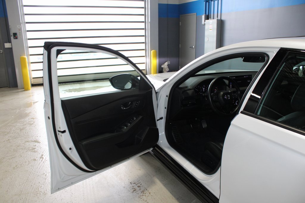 Used 2024 Honda Accord Sport image 7