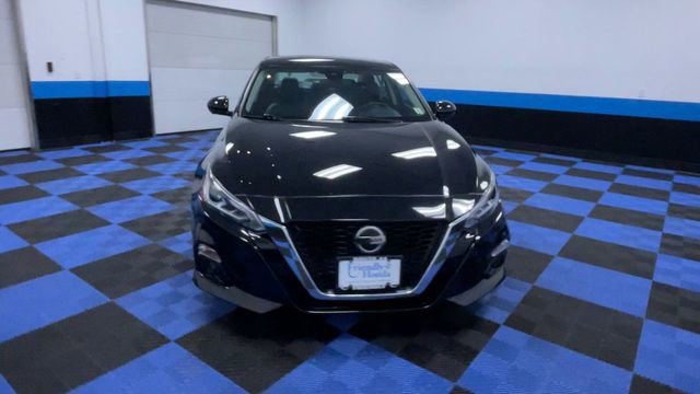 Used 2021 Nissan Altima 2.5 Platinum AWD/4WD image 3