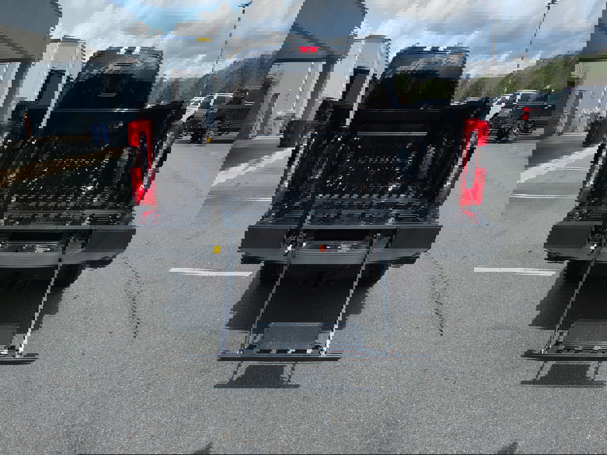 Used 2025 Ford F250 King Ranch image 10