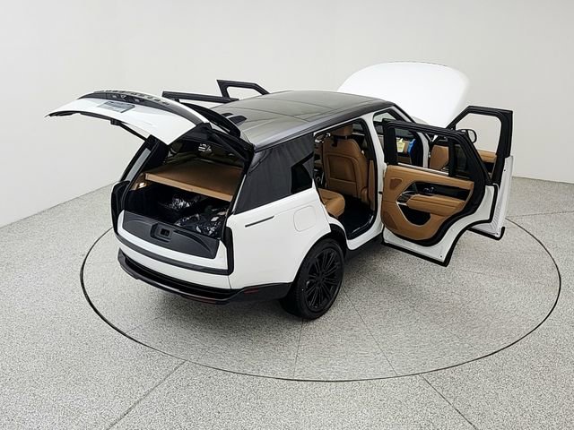New 2026 Land Rover Range Rover Long Wheelbase SE AWD/4WD image 47