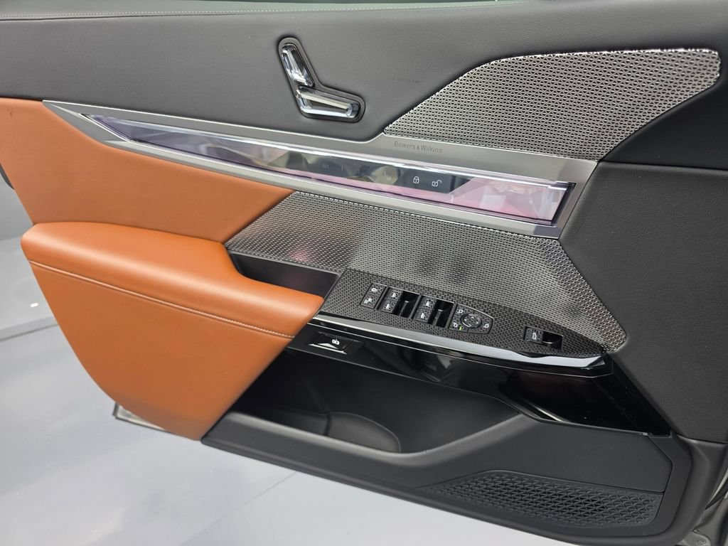Certified 2023 BMW i7 xDrive60 AWD/4WD image 26
