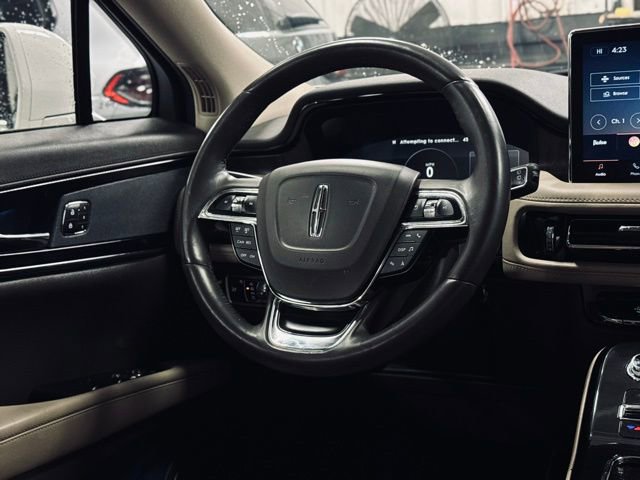 Used 2022 Lincoln Nautilus Reserve image 25
