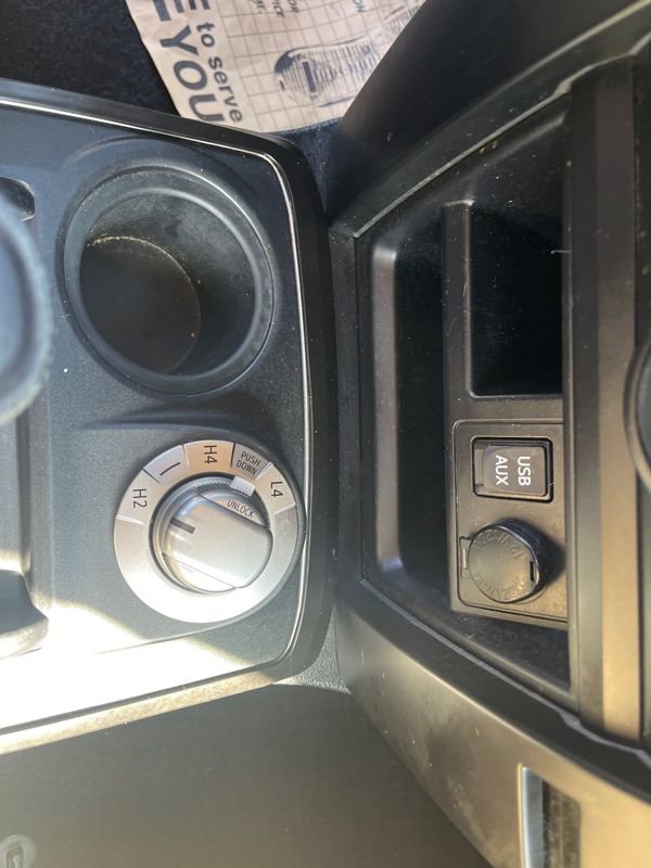 Used 2016 Toyota 4Runner SR5 Premium image 18