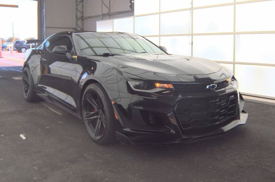 Used 2022 Chevrolet Camaro ZL1 RWD image 18