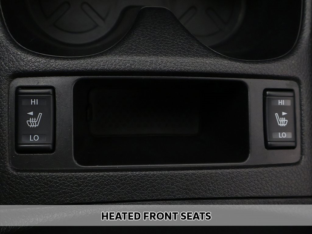 Used 2022 Nissan Rogue Sport SV w/ Technology Package image 7