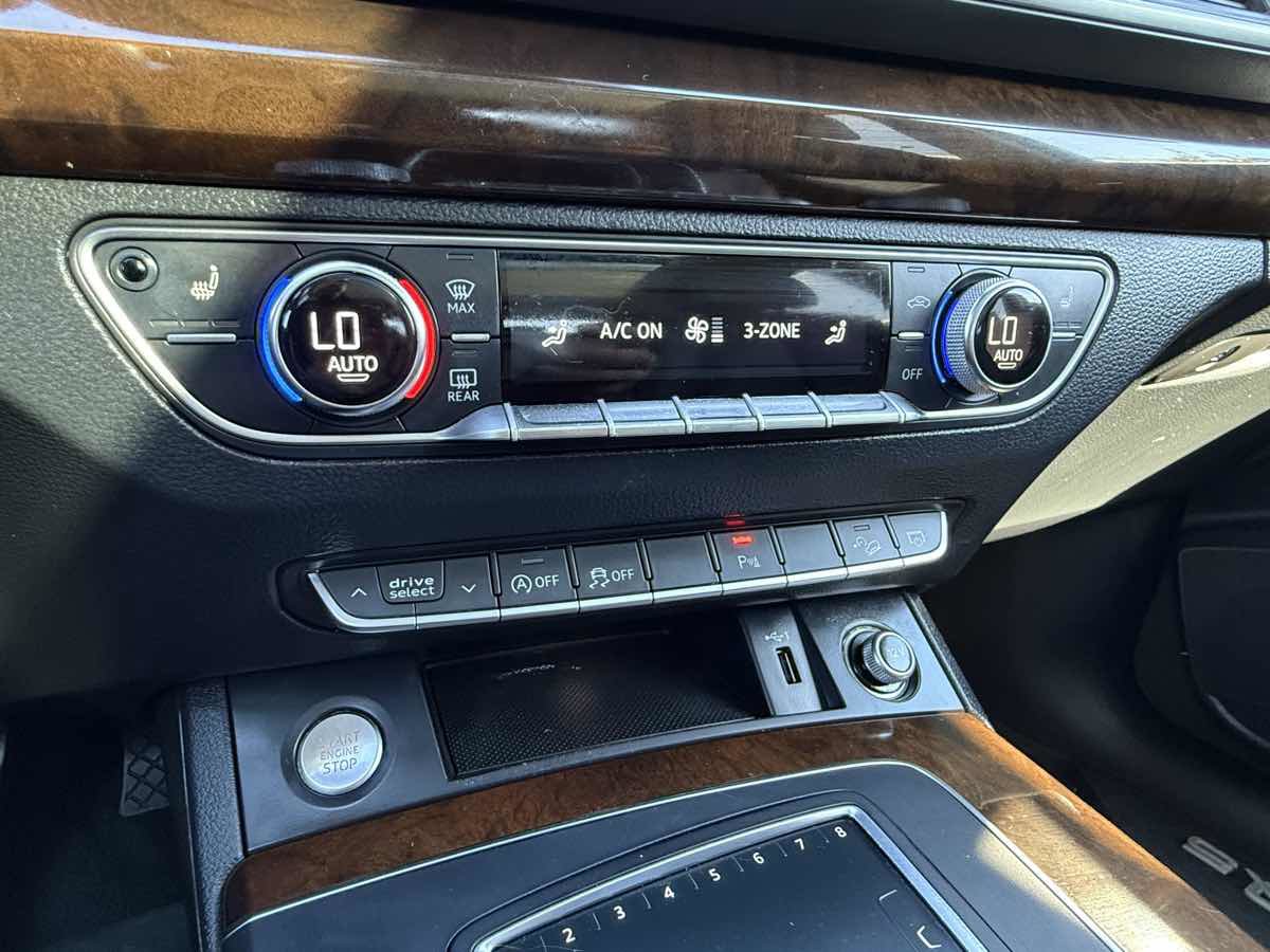 Used 2018 Audi Q5 2.0T Premium Plus w/ Premium Plus Package image 19