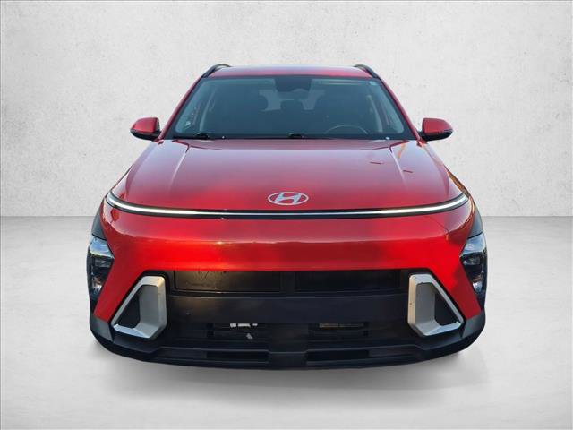 Used 2025 Hyundai Kona SEL FWD image 2