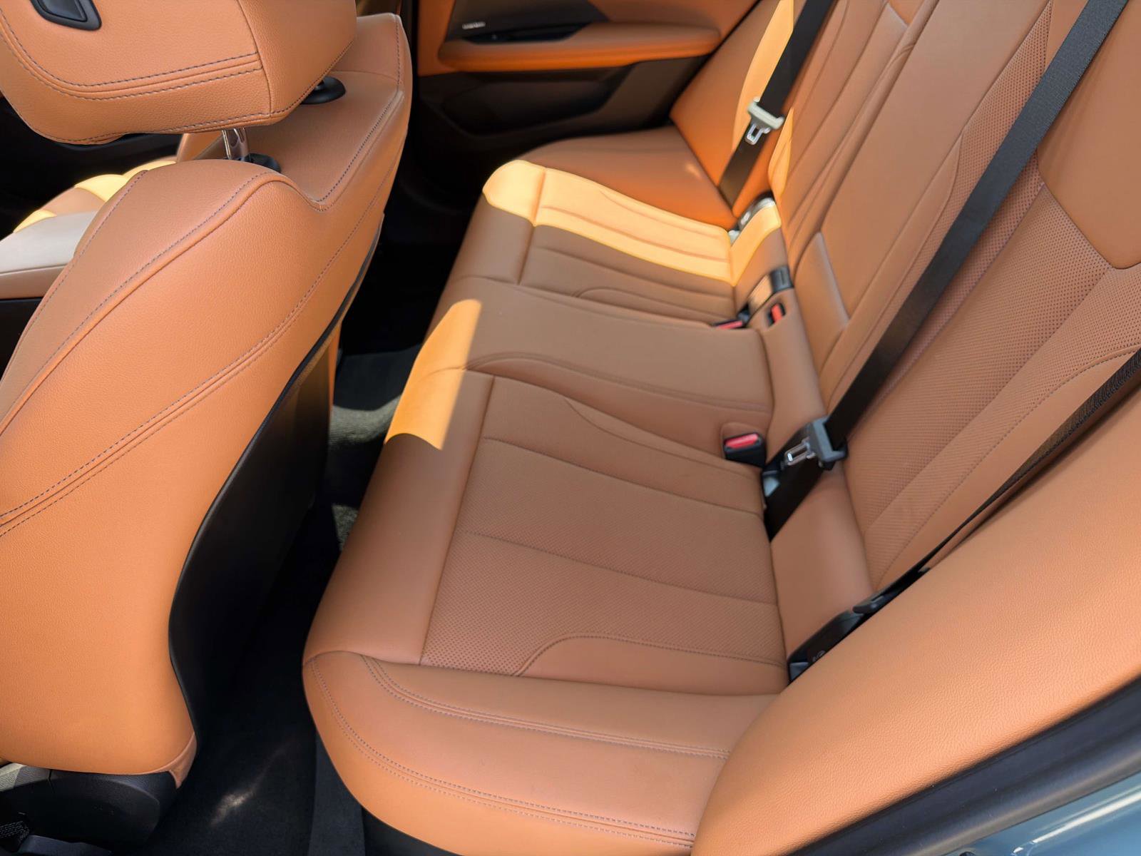 Used 2025 BMW M440i RWD image 9